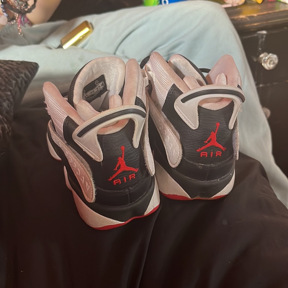 Used - Picture 3 of 4